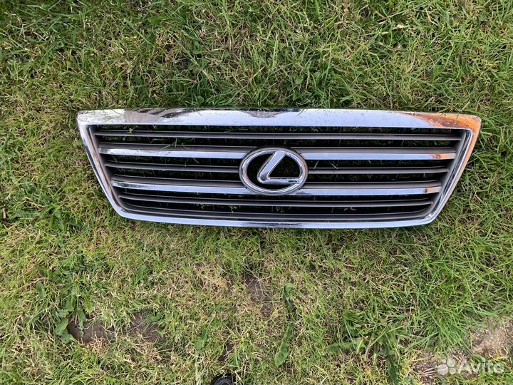 Решетка радиатора Lexus lx470