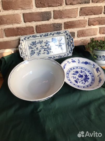 Блюдо и салатники синий лук Германия