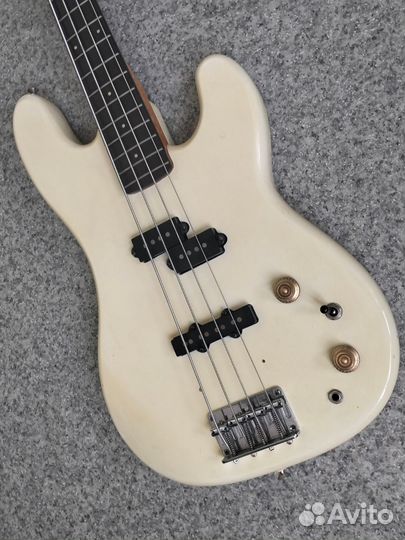 Бас гитара Aria Pro II Mad Axe