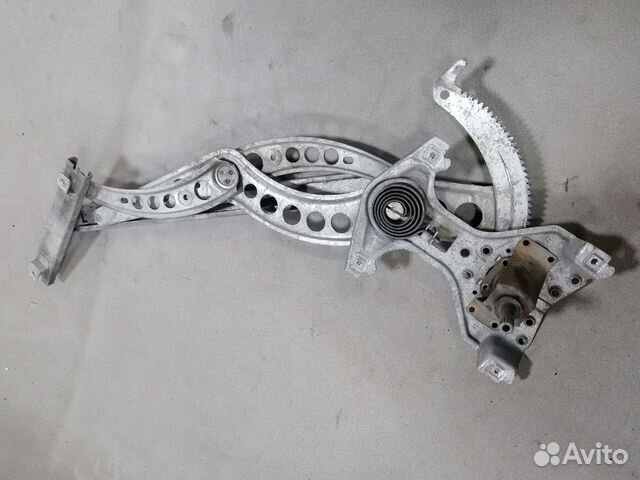 Стеклоп.механич.перед.прав.VW Passat B3 1988-1993