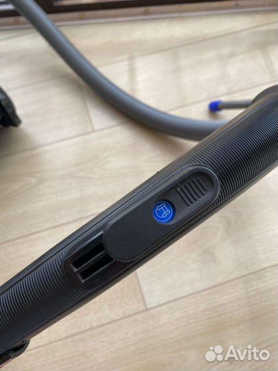 Пылесос Philips performer active 2100w