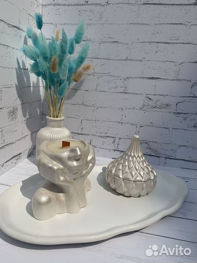 Апоматическая свеча в гипсовом подсвечнике Девушка