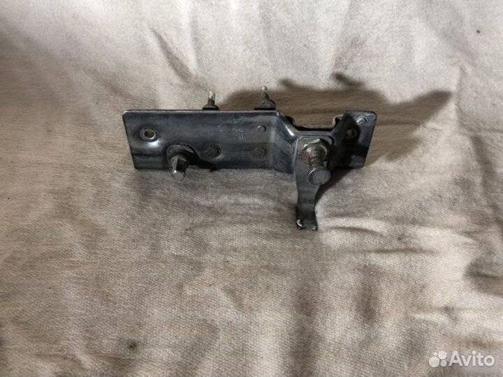 Защелка замка двери задняя Mercedes-Benz