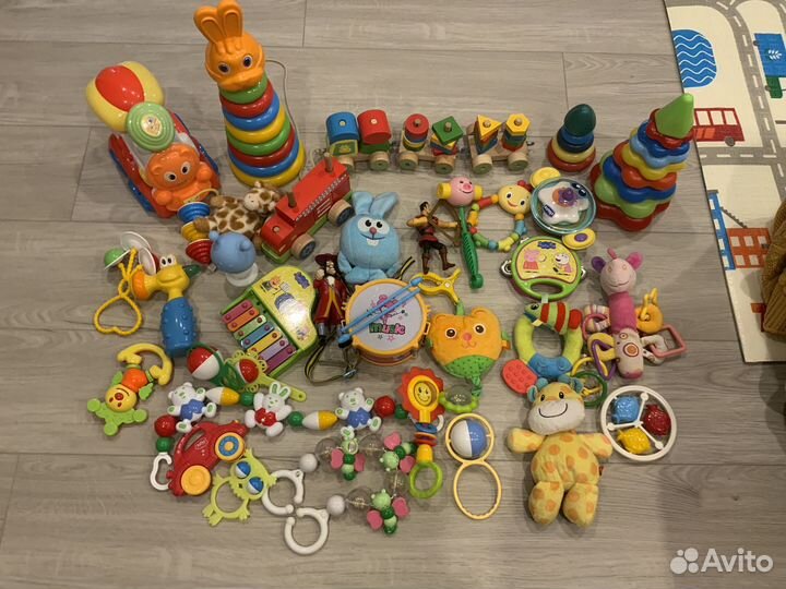 Игрушки fisher price, chicco, plan toys пакетом