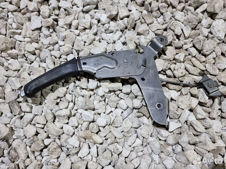 Ручник Вольво S60