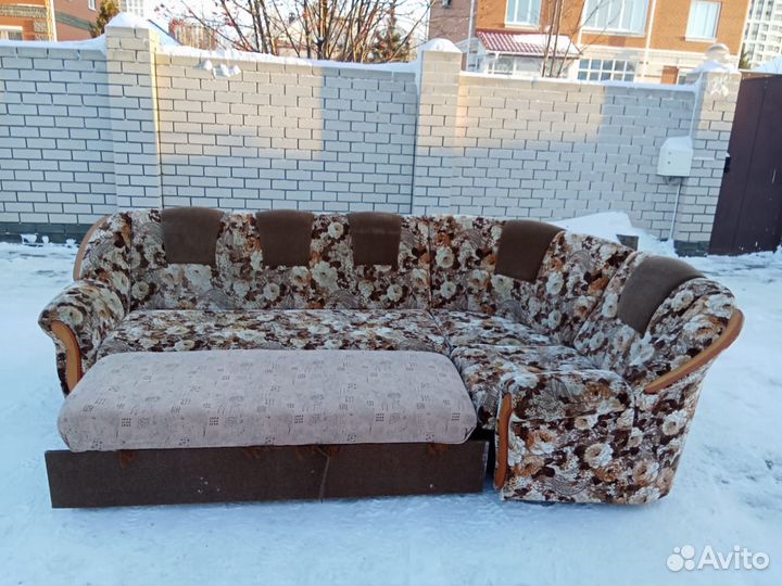 Угловой диван