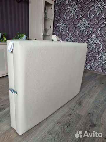 Кушетка для наращивания ресниц