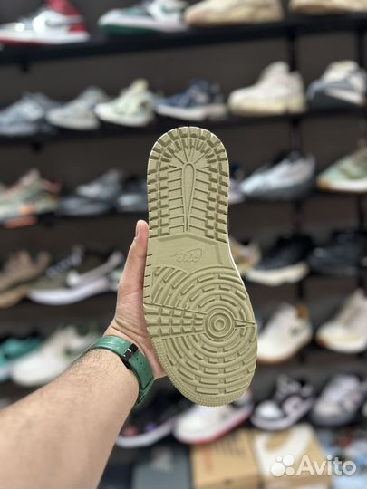 Nike travis scott olive