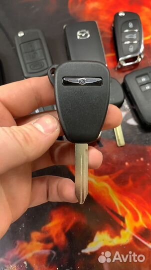 Ключ с чипом Chrysler Aspen