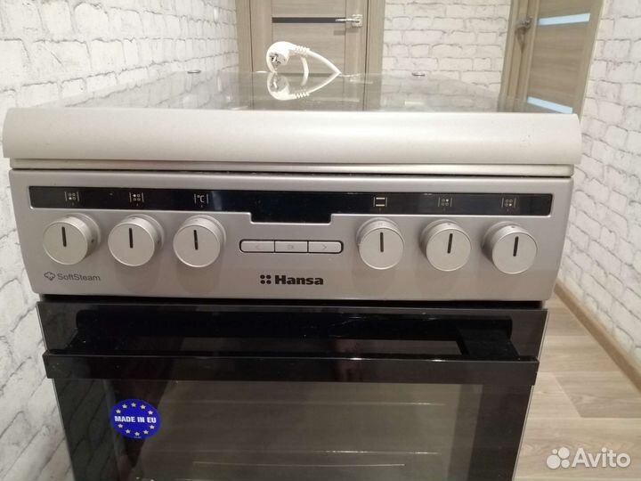 Газовая плита с электрической духовкой