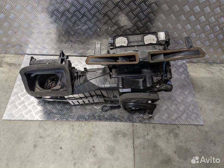 Отопитель в сборе (печка) Skoda Octavia 2 (A5)