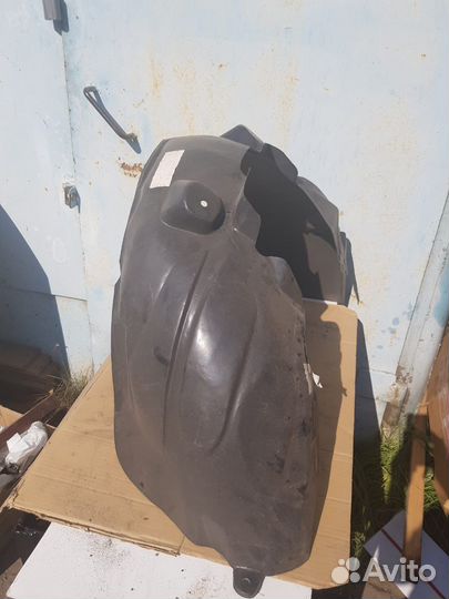 Подкрылок передний левый Opel Corsa