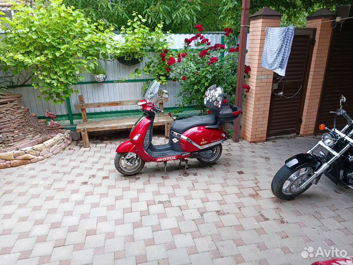 Скутер Nexus classic