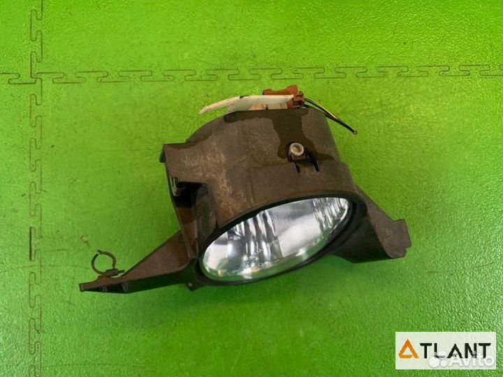 Туманка передняя левая toyota noah