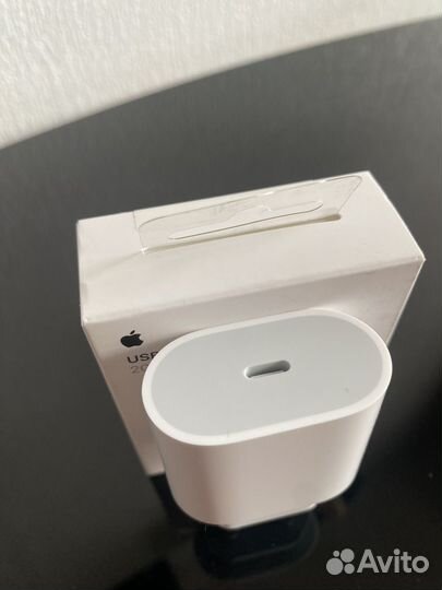 Адаптер Apple USB-C 20W новый оригинальный
