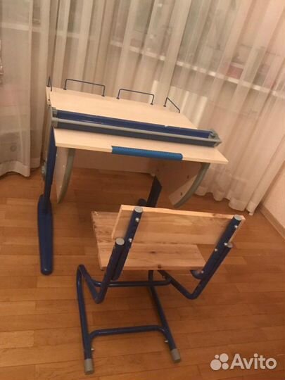 Стол для учёбы