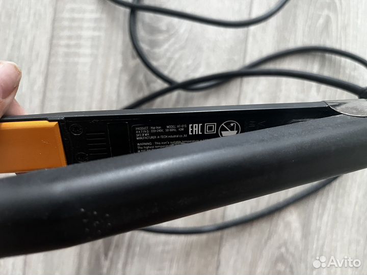 Утюжок Suntachi AT-01S бронь до 19.07