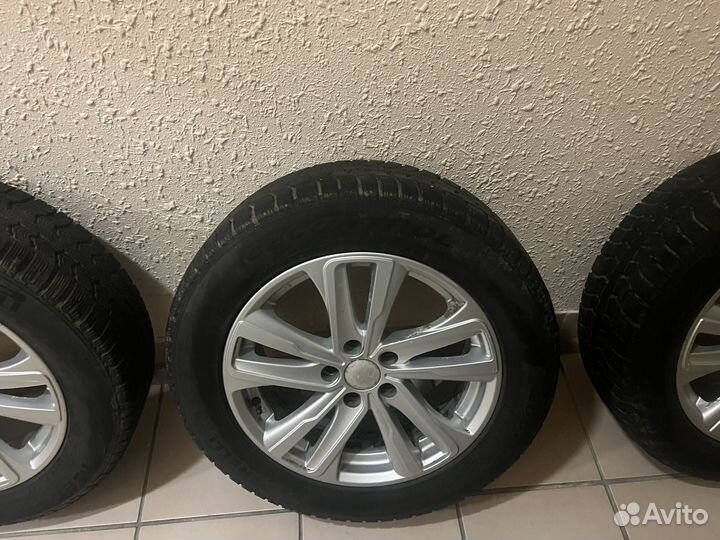 Pirelli Winter Ice Control 16.00/60 R16 и 16.00/60 R16