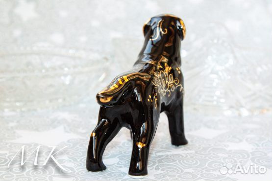 Лабрадор ретривер цветной - статуэтка из фарфора