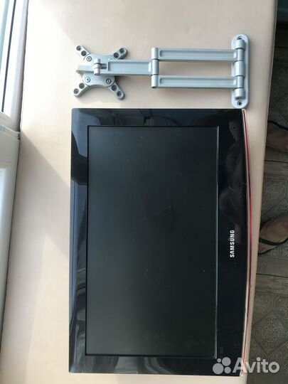 Продаём телевизор Samsung 22 дюйма(54см)