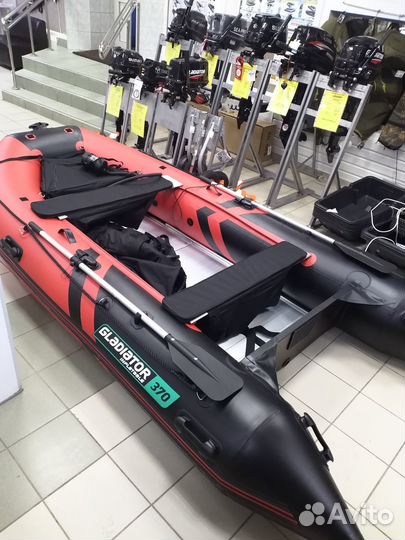 Продам надувную лодку gladiator C370AL