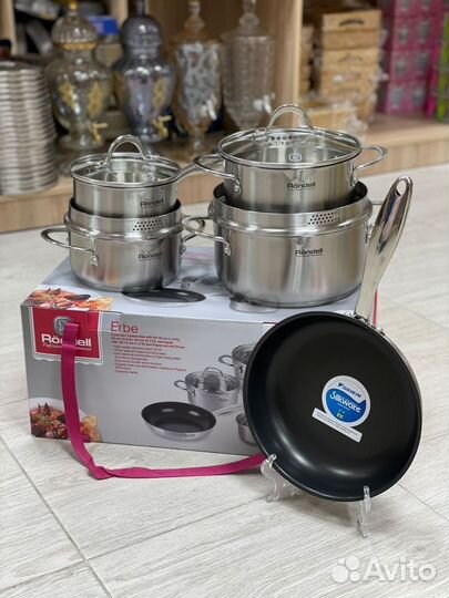 Набор посуды кастрюли