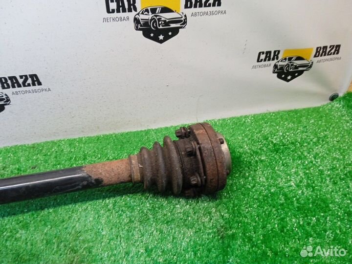 Полуось (привод) задний R BMW 3