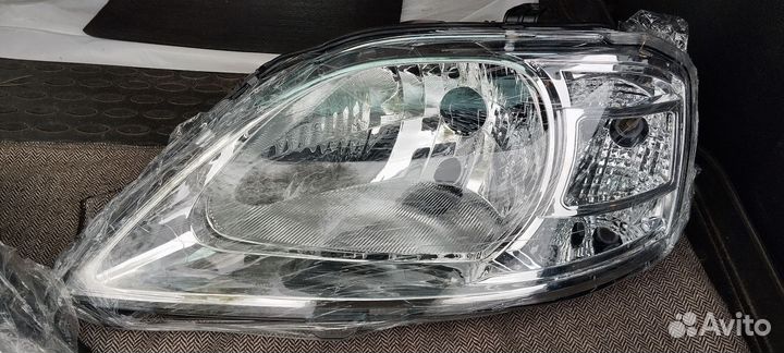 Фары на renault logan 1