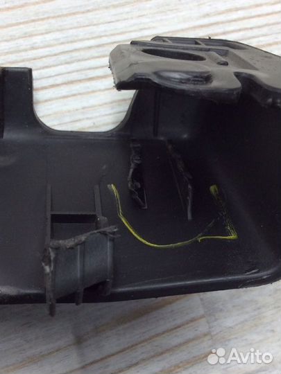 Накладка сиденья передняя правая Opel Astra J