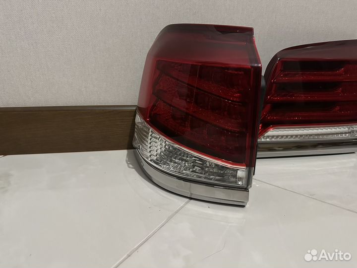 Lexus Lx570 Фонарь задний L/R