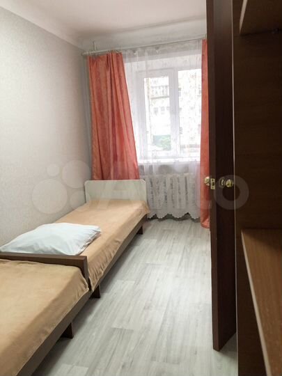 2-к. квартира, 43 м², 2/4 эт.