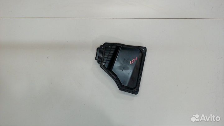 Обшивка моторного отсека Audi A8 (D4), 2011