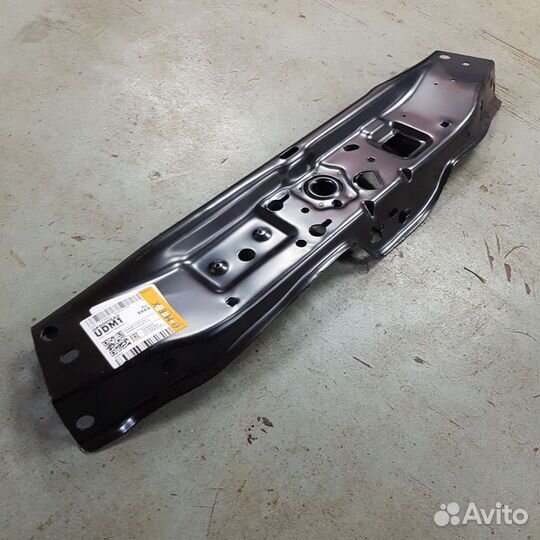 Планка телевизора Opel Astra H