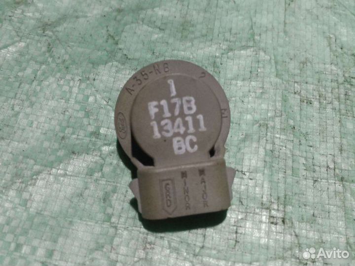 Патрон фонаря задний Ford Focus 1