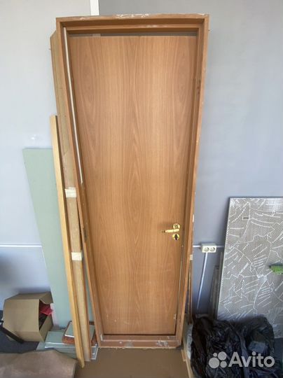 Дверь межкомнатная 600 с коробкой бу