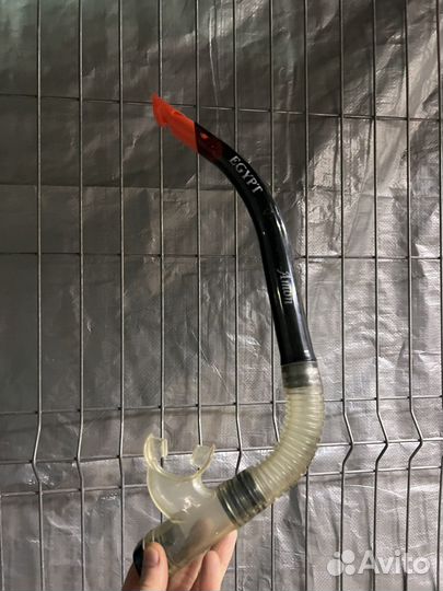 Маска с трубкой для плаванья