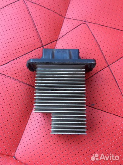 Реостат печки Toyota Avensis T25