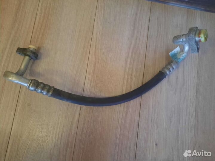 Трубка кондиционера на компрессор от радиатора 1.6