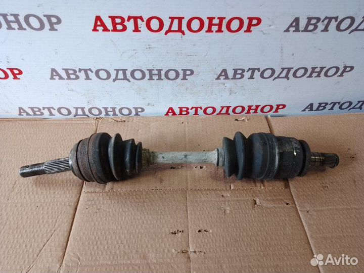 Полуось привод передний левый Nissan Sunny 2.0D