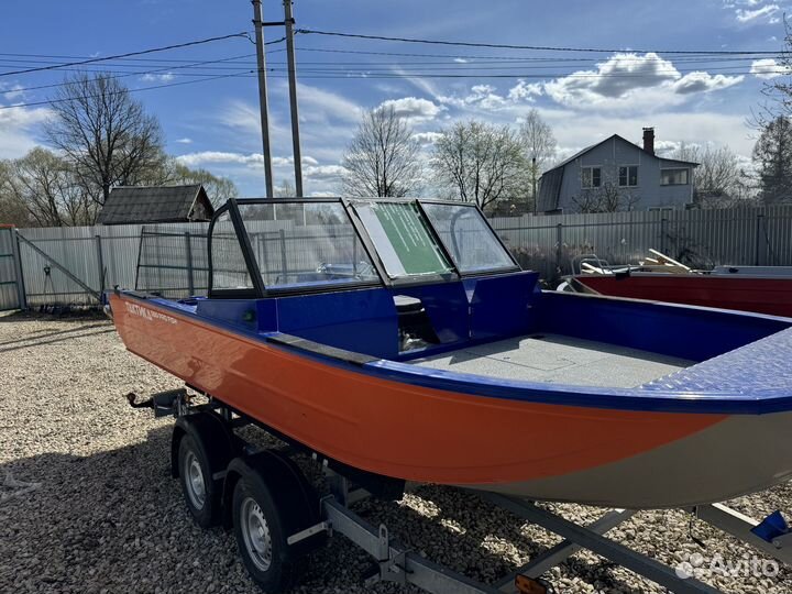 Лодка fish PRO 550 с аэратором и дв Волжанка