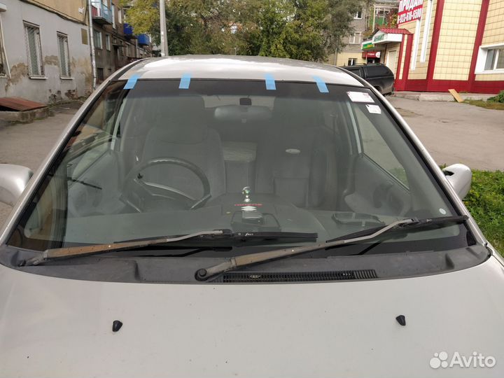 Лобовое стекло Сузуки Лиана