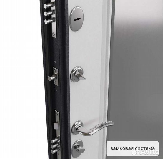 Дверь входная металлическая с зеркалом