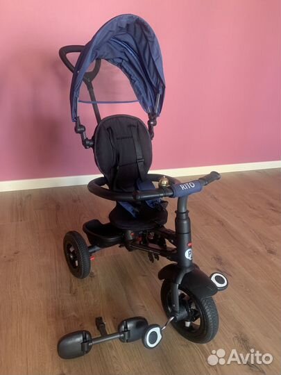 Трехколесный велосипед QPlay с ручкой