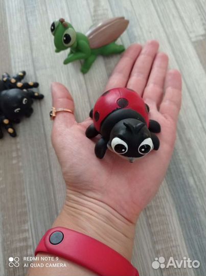 Резиновые игрушки, божья коровка, кузнечик, паук