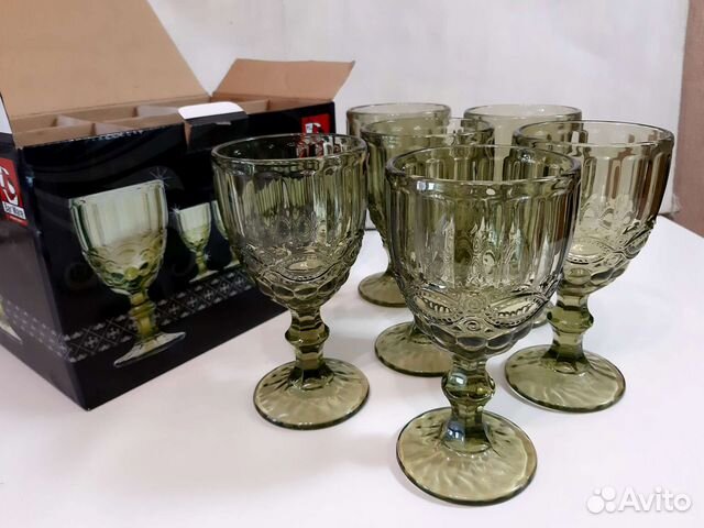 Бокалы из цветного стекла