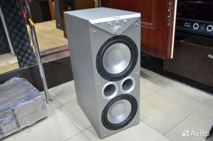 Активный сабвуфер Magnat Gamma Sub 220A