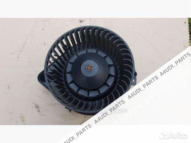 Моторчик печки Audi A4 8E1820021