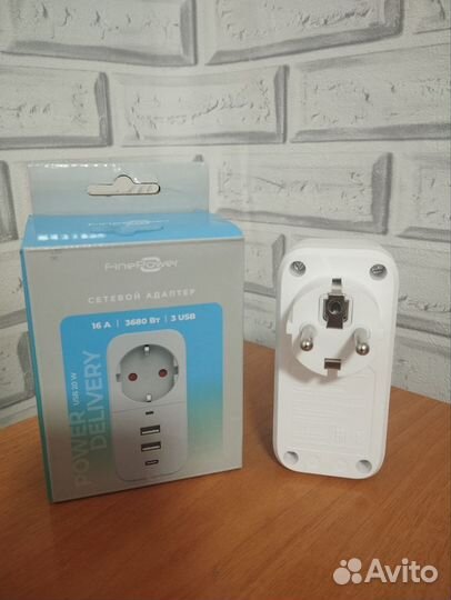 Сетевой адаптер FinePower AD116WU белый