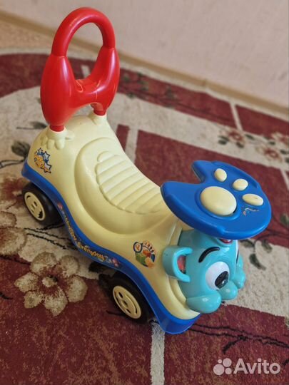 Машинка каталка толокар детская