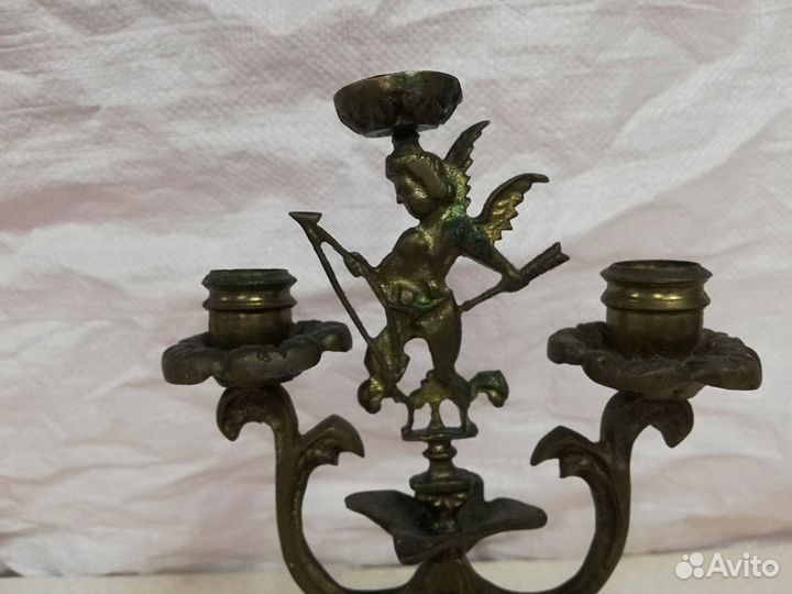 Старинный бронзовый подсвечник с Амуром